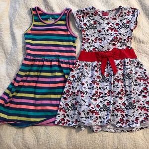 Girls dresses size 4T. EUC